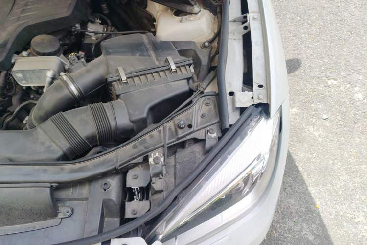 Used BMW X1 2015 sDrive18i Leading Edition Engine Bay Left