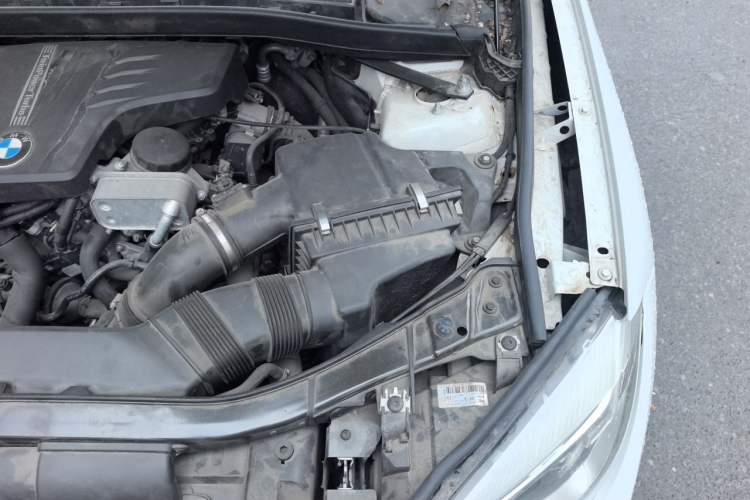 Used BMW X1 2015 sDrive18i Fashion Upgrade Edition Engine Bay Left