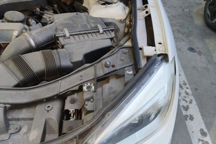 Used BMW X1 2015 sDrive18i Leading Edition Engine Bay Left