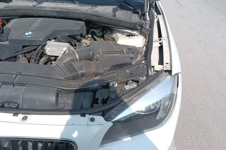 Used BMW X1 2015 sDrive18i Fashion Upgrade Edition Engine Bay Left