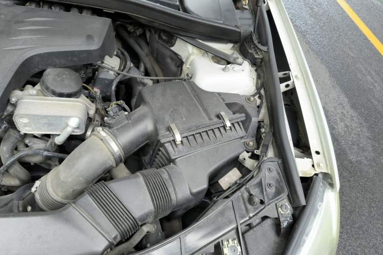 Used BMW X1 2015 sDrive18i Fashion Upgrade Edition Engine Bay Left