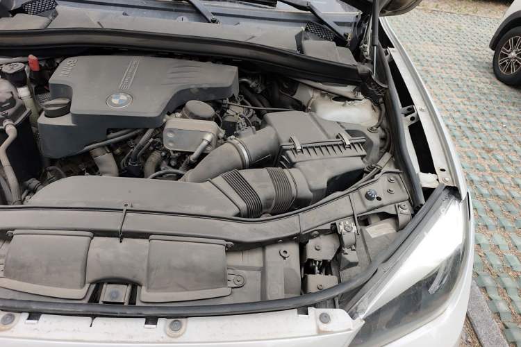 Used BMW X1 2015 sDrive18i Fashion Upgrade Edition Engine Bay Left