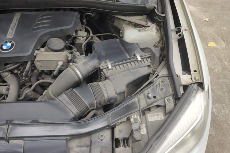 Used BMW X1 2015 sDrive18i Leading Edition Engine Bay Left
