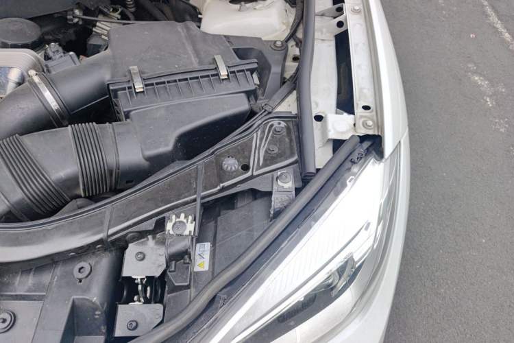 Used BMW X1 2015 sDrive18i Leading Edition Engine Bay Left