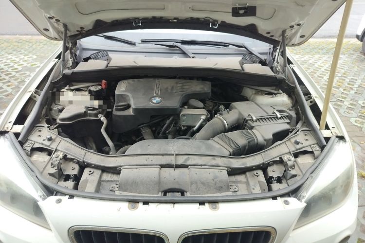 Used BMW X1 2015 sDrive18i Fashion Upgrade Edition Engine Bay