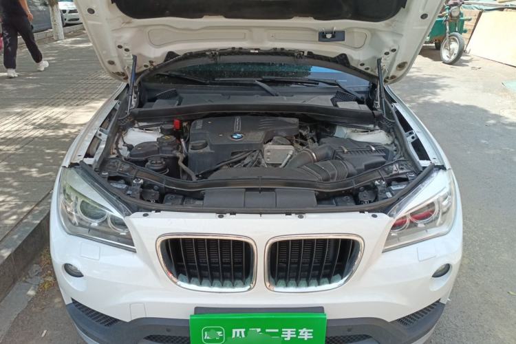 Used BMW X1 2015 xDrive20i Fashion Upgrade Edition Engine Bay