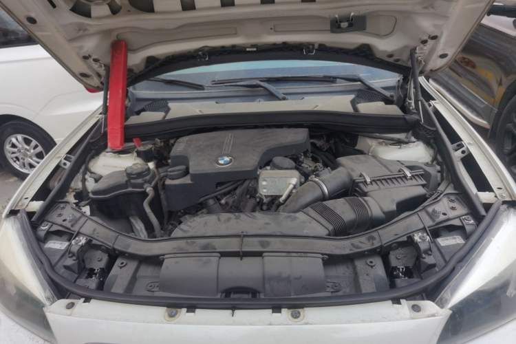 Used BMW X1 2015 sDrive18i Fashion Upgrade Edition Engine Bay