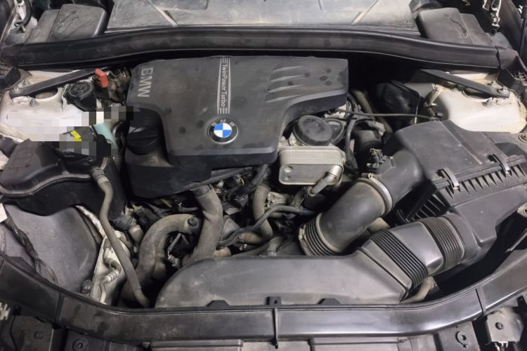 Used BMW X1 2015 sDrive18i Fashion Upgrade Edition Engine Bay