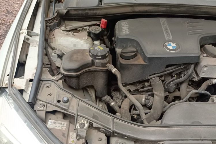 Used BMW X1 2015 sDrive18i Leading Edition Engine Bay Right