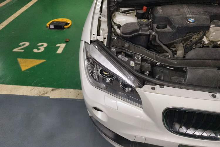 Used BMW X1 2015 sDrive18i Leading Edition Engine Bay Right