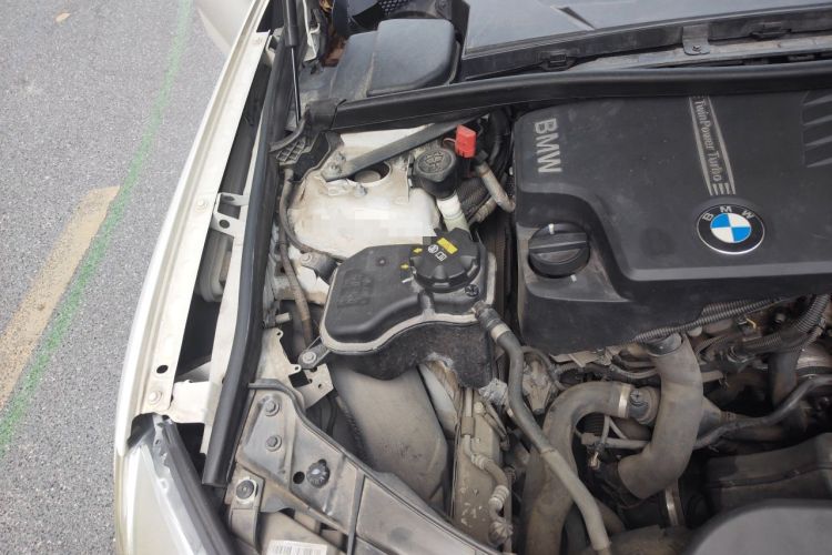 Used BMW X1 2015 sDrive18i Fashion Upgrade Edition Engine Bay Right
