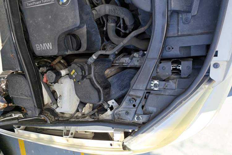 Used BMW X1 2015 sDrive18i Fashion Upgrade Edition Engine Bay Right