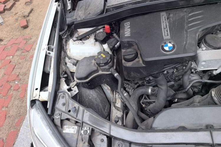 Used BMW X1 2015 sDrive18i Fashion Upgrade Edition Engine Bay Right