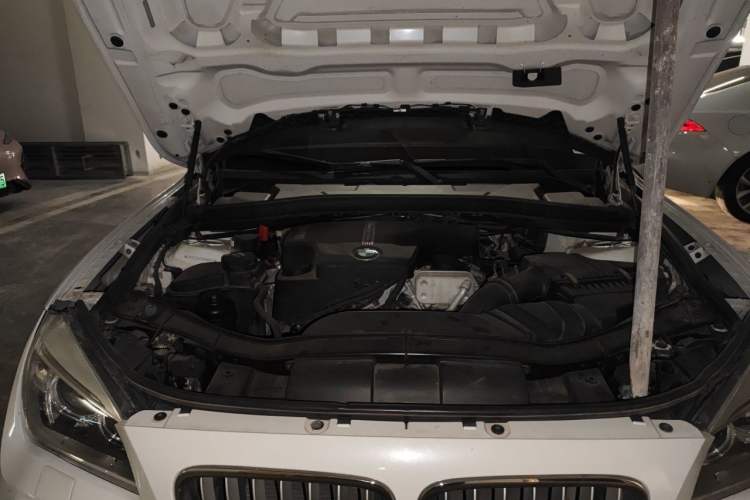 Used BMW X1 2015 xDrive20i X Package Upgrade Edition Engine Bay Right