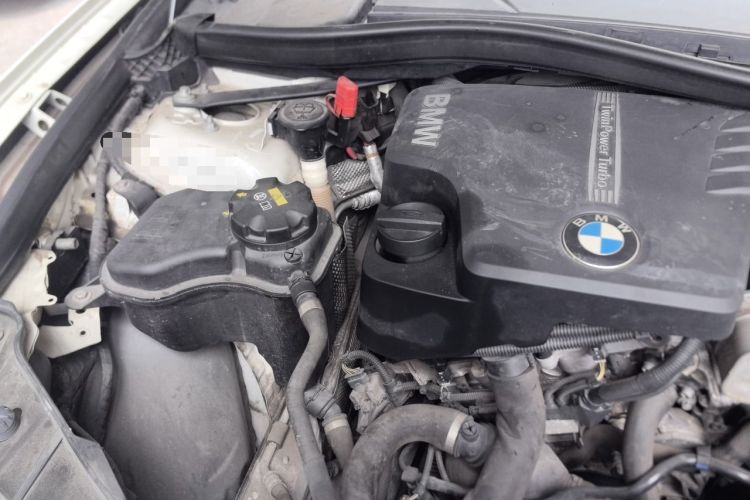 Used BMW X1 2015 sDrive18i Fashion Upgrade Edition Engine Bay Right