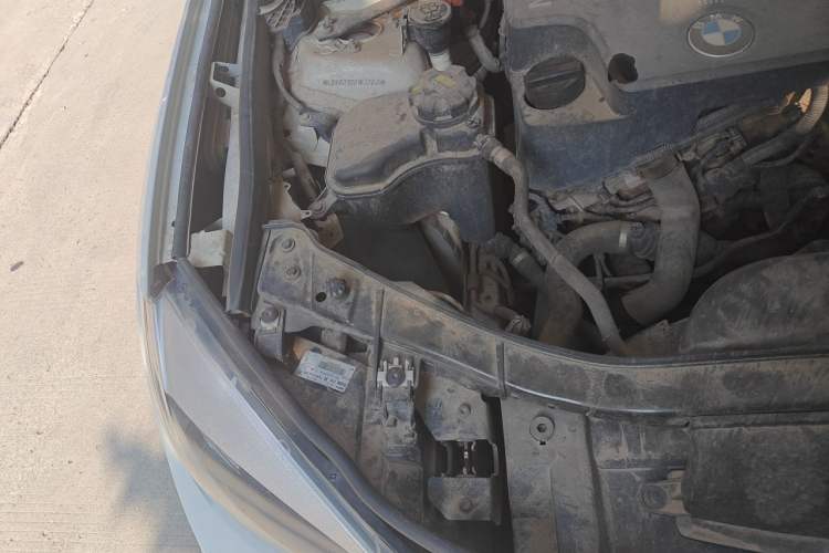 Used BMW X1 2015 sDrive18i Fashion Upgrade Edition Engine Bay Right