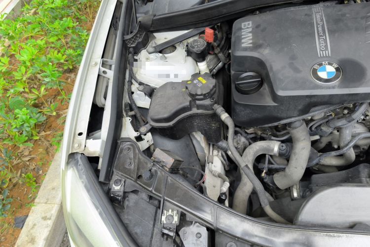 Used BMW X1 2015 sDrive18i Fashion Upgrade Edition Engine Bay Right