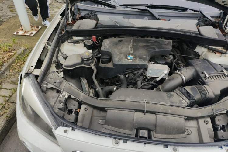 Used BMW X1 2015 sDrive18i Fashion Upgrade Edition Engine Bay Right