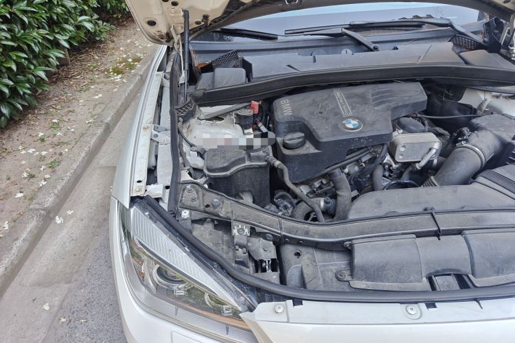Used BMW X1 2015 sDrive18i Leading Edition Engine Bay Right