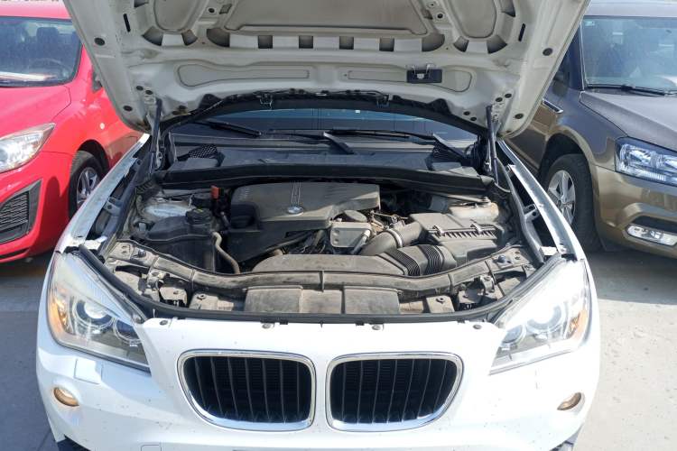 Used BMW X1 2015 sDrive18i Leading Edition Engine Bay