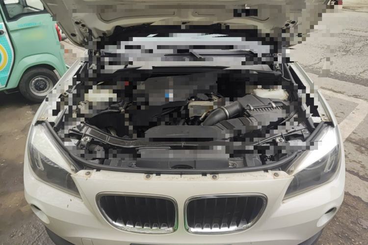 Used BMW X1 2015 sDrive18i Fashion Upgrade Edition Engine Bay