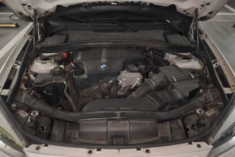 Used BMW X1 2015 xDrive20i Fashion Upgrade Edition Engine Bay