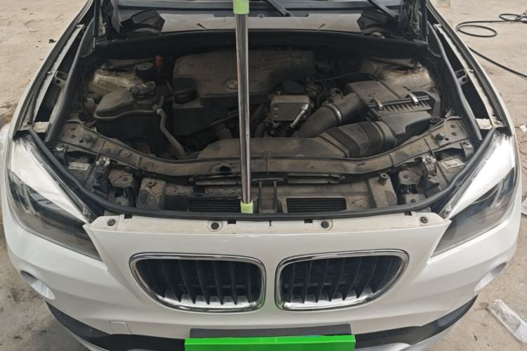 Used BMW X1 2015 sDrive18i Fashion Upgrade Edition Engine Bay