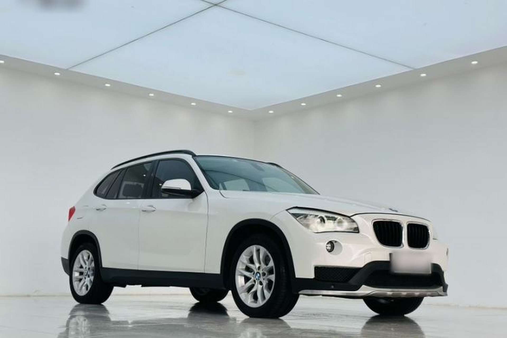 Used BMW X1 2015 sDrive18i Fashion Upgrade Edition Exterior 1