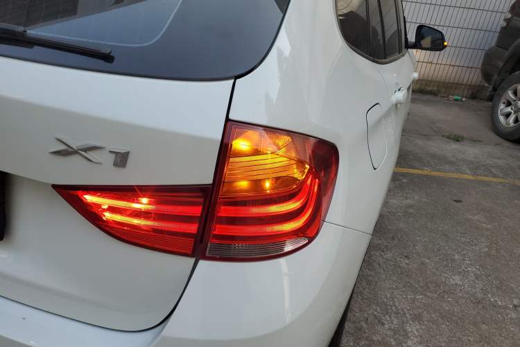 Used BMW X1 2015 sDrive18i Fashion Upgrade Edition Exterior 3