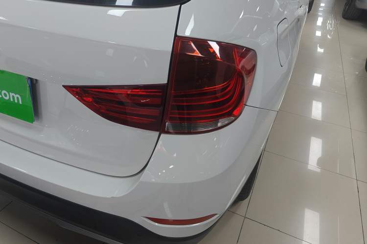Used BMW X1 2015 sDrive18i Fashion Upgrade Edition Exterior 3