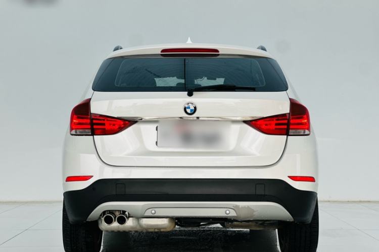 Used BMW X1 2015 sDrive18i Fashion Upgrade Edition Exterior 4