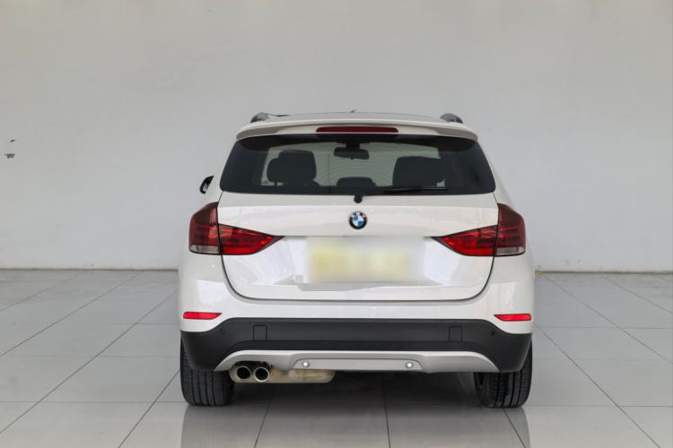 Used BMW X1 2015 sDrive18i Fashion Upgrade Edition Exterior 4
