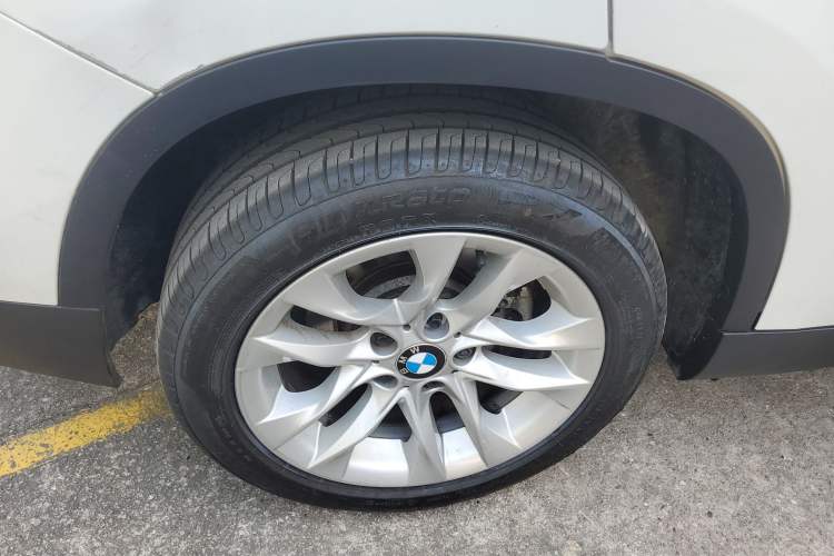 Used BMW X1 2015 sDrive18i Fashion Upgrade Edition Exterior 5