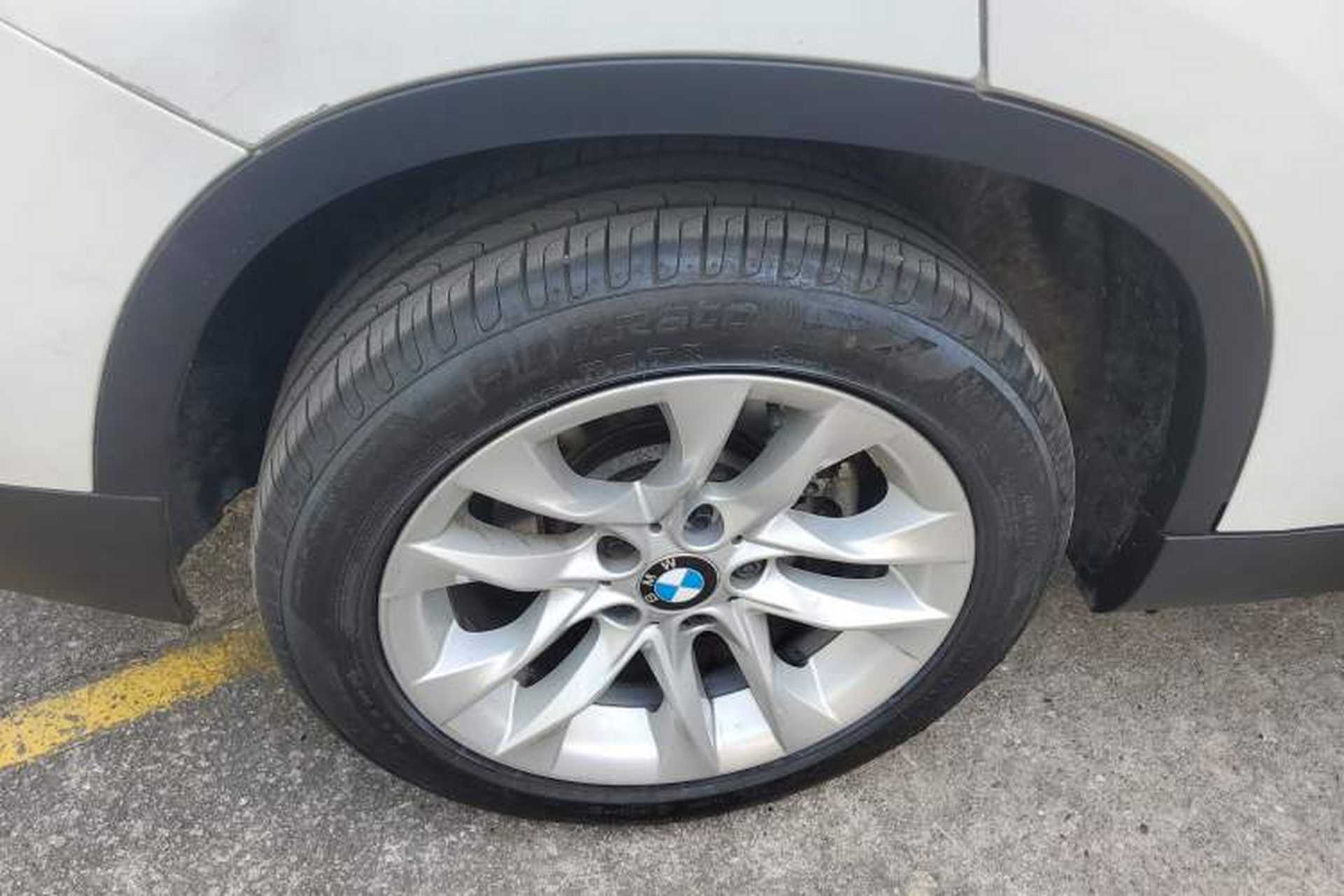 Used BMW X1 2015 sDrive18i Fashion Upgrade Edition Exterior 5