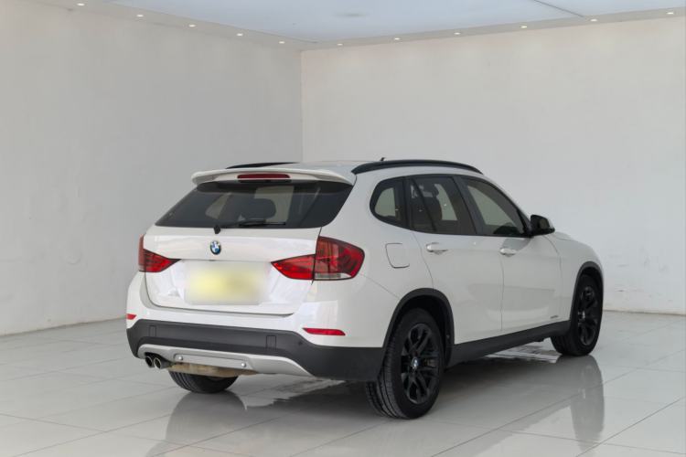 Used BMW X1 2015 sDrive18i Fashion Upgrade Edition Exterior 5