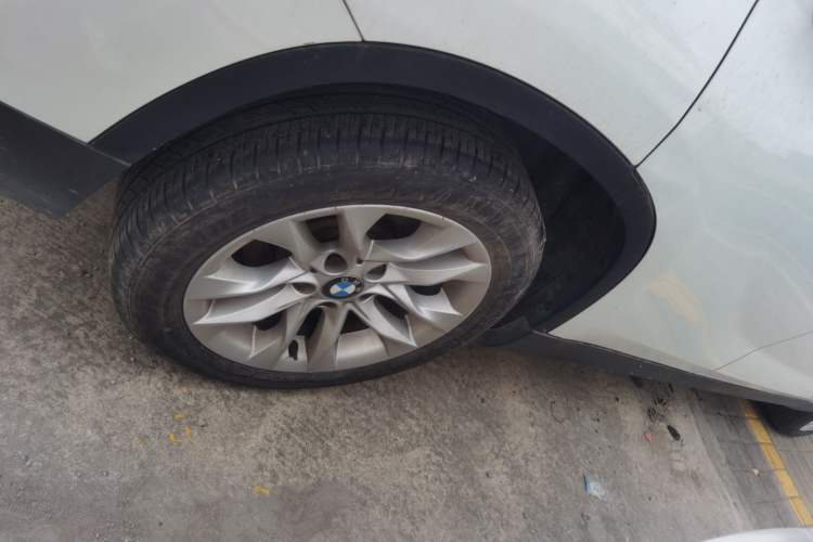 Used BMW X1 2015 sDrive18i Fashion Upgrade Edition Exterior 5