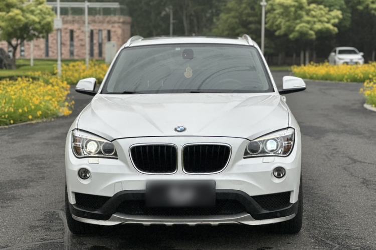 Used BMW X1 2015 xDrive20i Fashion Upgrade Edition Exterior 5