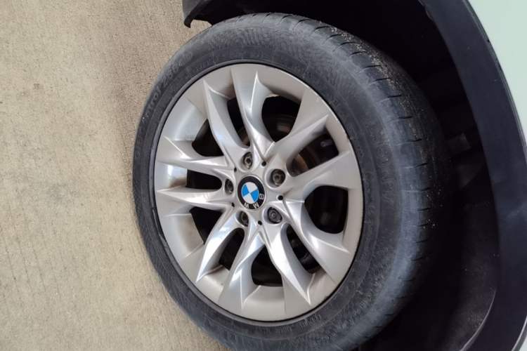 Used BMW X1 2015 xDrive20i Fashion Model Exterior 5