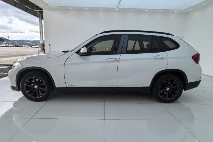 Used BMW X1 2015 sDrive18i Fashion Upgrade Edition Exterior 8