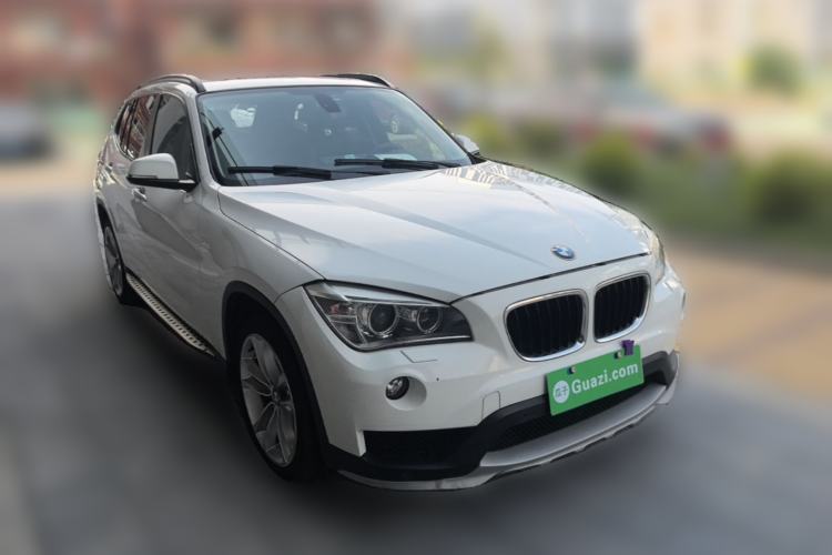 Used BMW X1 2015 sDrive18i Leading Edition Front Right 45 Deg
