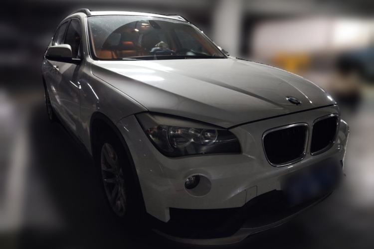 Used BMW X1 2015 sDrive18i Fashion Upgrade Edition Front Right 45 Deg