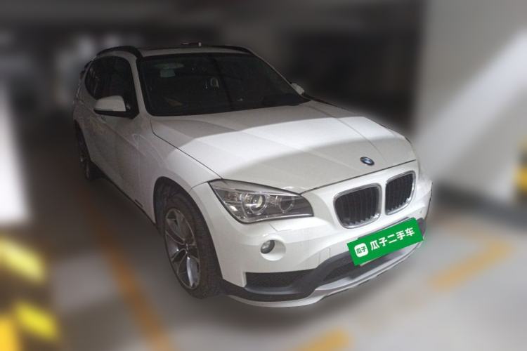 Used BMW X1 2015 sDrive18i Leading Edition Front Right 45 Deg