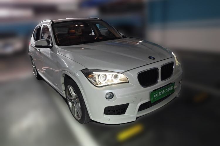 Used BMW X1 2015 sDrive18i Leading Edition Front Right 45 Deg