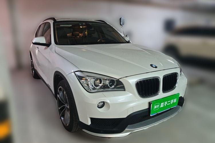 Used BMW X1 2015 sDrive18i Leading Edition Front Right 45 Deg