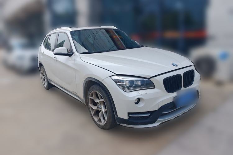Used BMW X1 2015 xDrive20i X Package Upgrade Edition Front Right 45 Deg