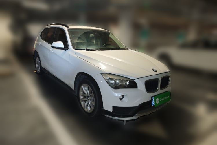 Used BMW X1 2015 sDrive18i Fashion Upgrade Edition Front Right 45 Deg