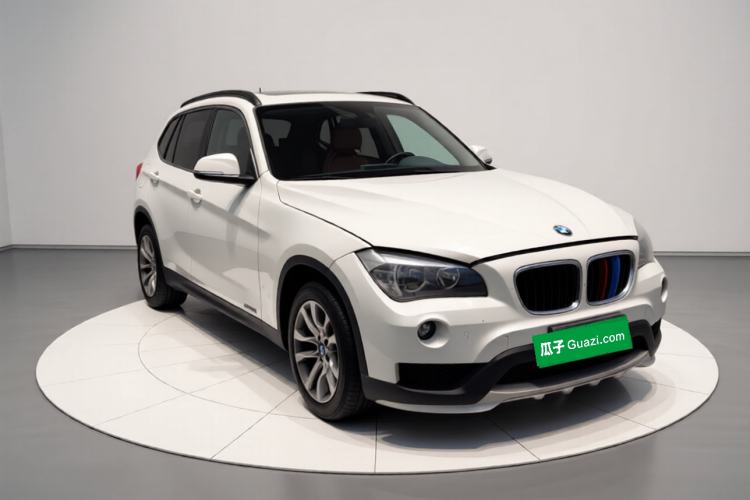 Used BMW X1 2015 sDrive18i Fashion Upgrade Edition Front Right 45 Deg