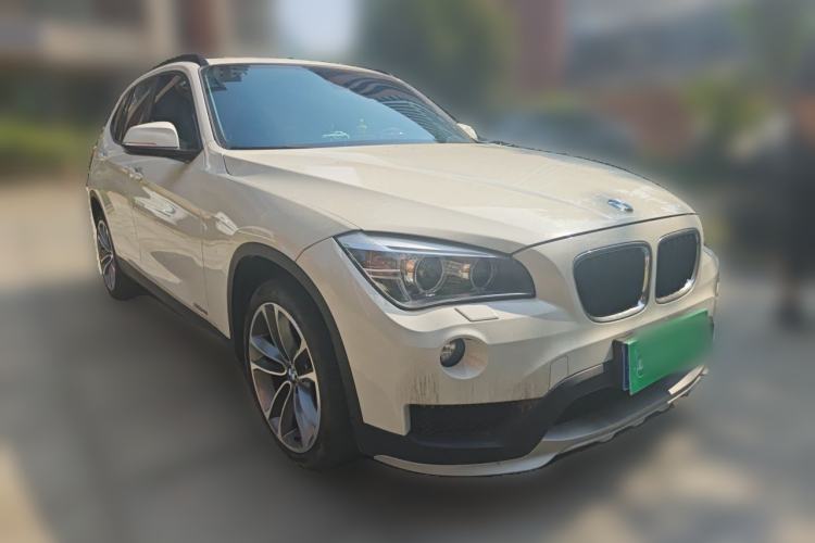 Used BMW X1 2015 sDrive18i Leading Edition Front Right 45 Deg