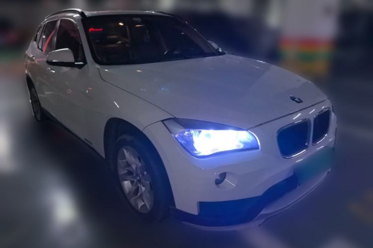 Used BMW X1 2015 sDrive18i Fashion Upgrade Edition Front Right 45 Deg