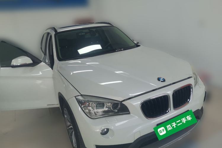 Used BMW X1 2015 sDrive18i Leading Edition Front Right 45 Deg